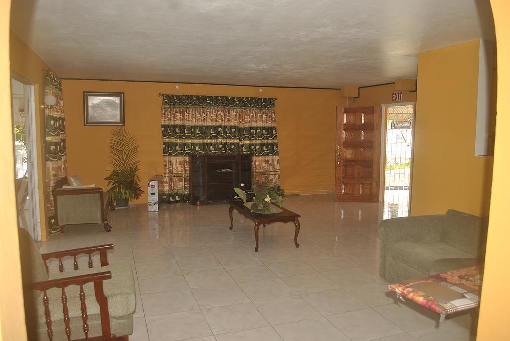 Enchanted Villas Inn Montego Bay Exterior foto