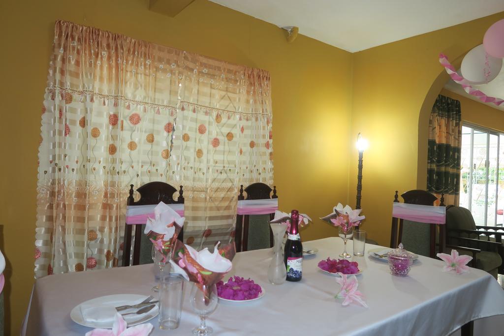 Enchanted Villas Inn Montego Bay Exterior foto